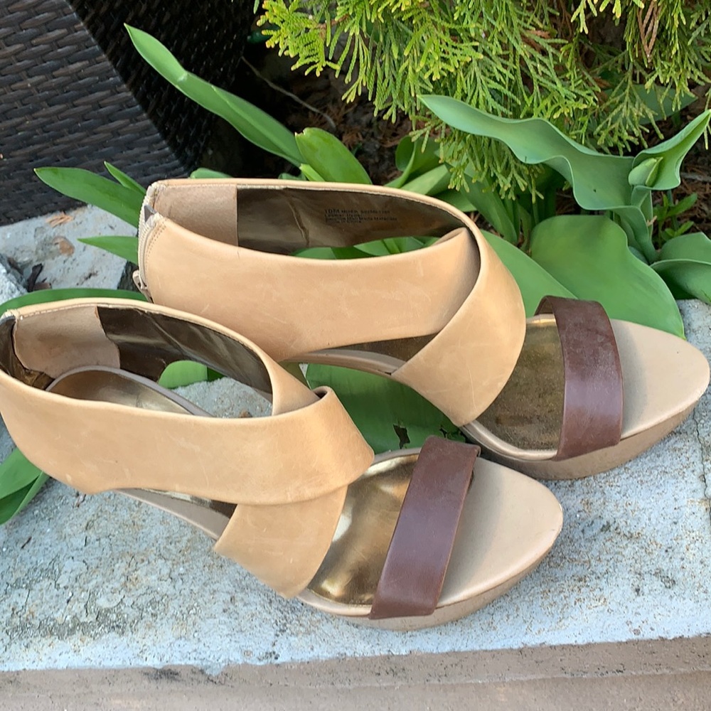 Women’s platform heels